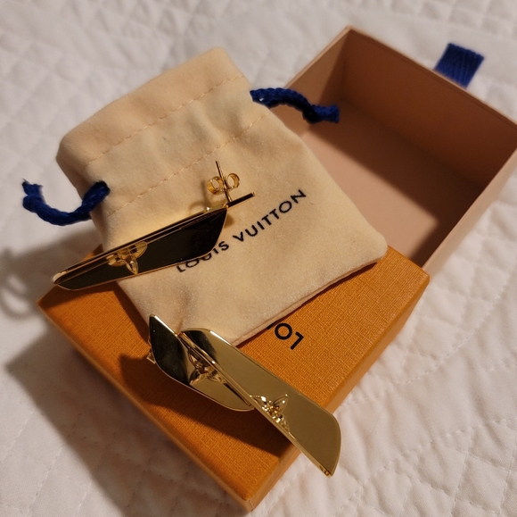 Auth LOUIS VUITTON Filigram earrings/ Gorgeous 😍 - Picture 5 of 9